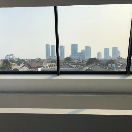 Hotel Cozy Puri Dżakarta Zewnętrze zdjęcie