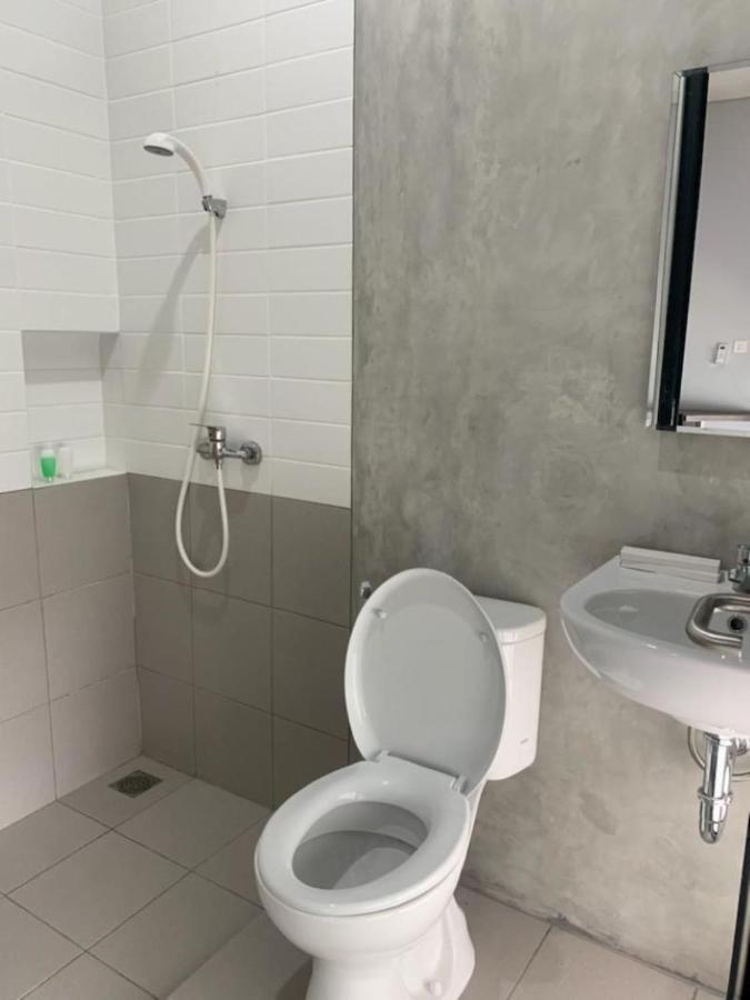 Hotel Cozy Puri Dżakarta Zewnętrze zdjęcie